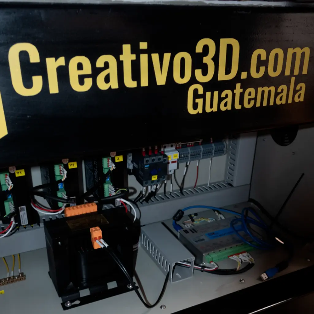 Router-CNC-Industrial-2500x1300-mm-Plancha-Completa-Guatemala-4.webp