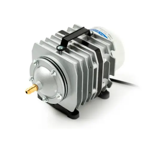 [10532] Compresor de aire ACO-004 – 58W, 75L/Min, para láser CO2 – 110v